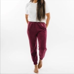 Zyia Active Maroon Burgundy Fleece Pull On Joggers Pants Size Medium